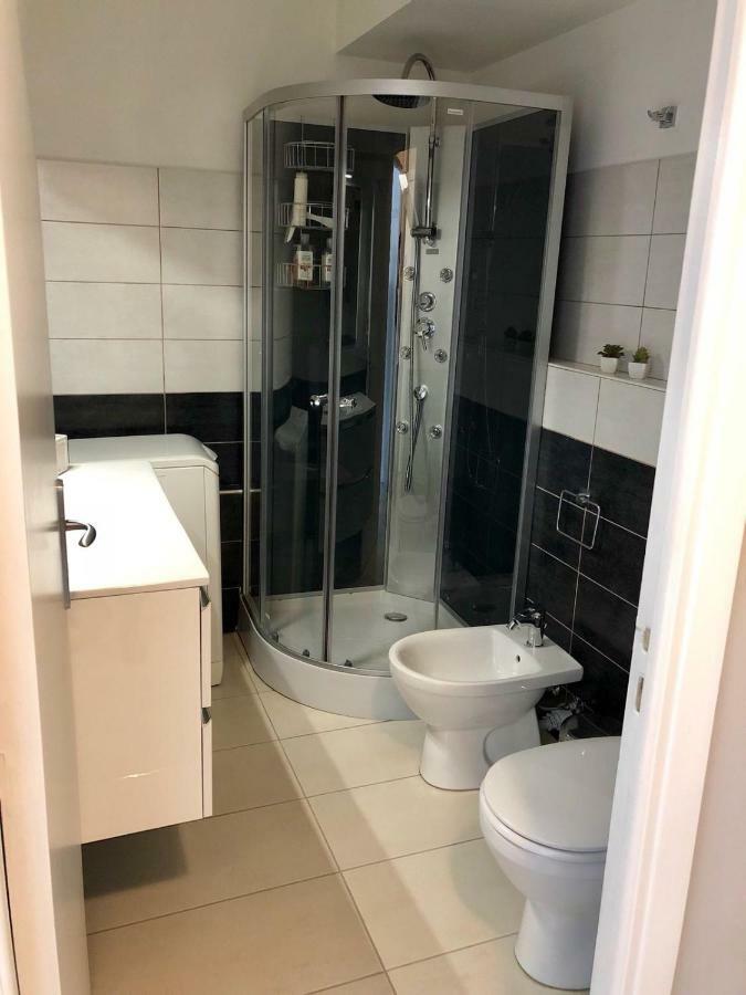 Residence Albert Premier Ментона Экстерьер фото